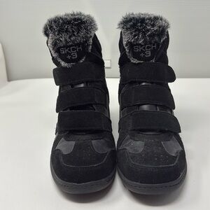 SKCH+3 Sketchers Wedge Velcro Faux Fur Ankle Hightop Suede